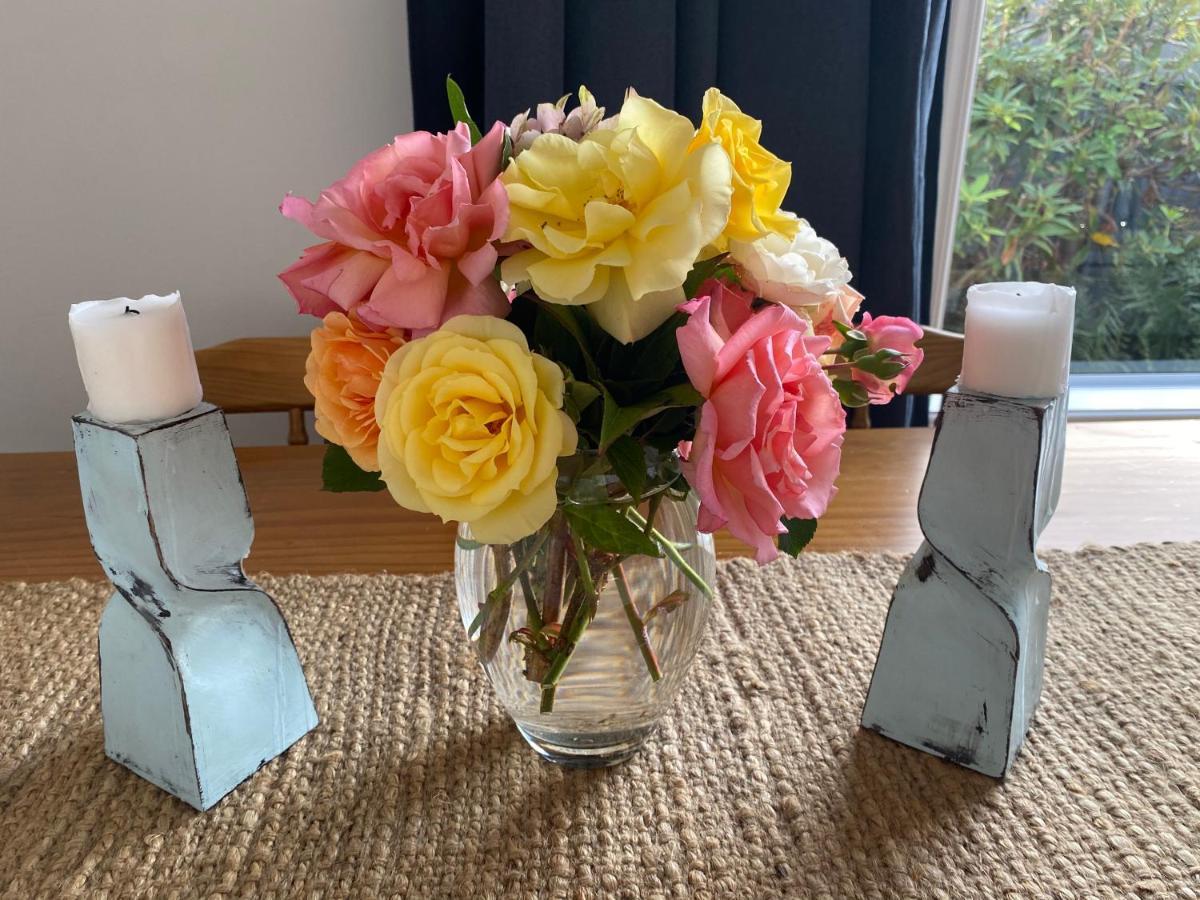 Wee Blue Bnb- Central Cosy Villa Timaru Luaran gambar