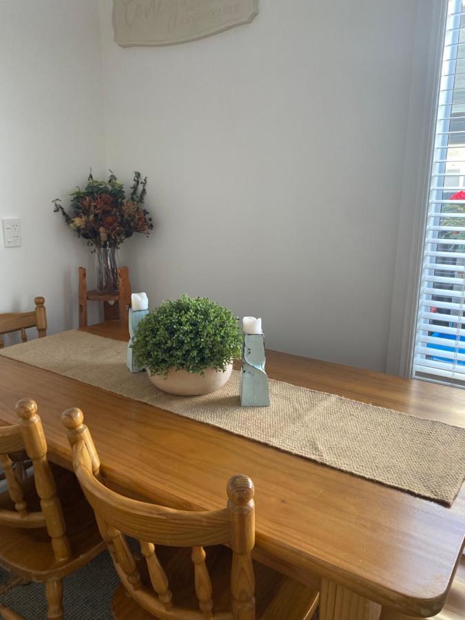 Wee Blue Bnb- Central Cosy Villa Timaru Luaran gambar