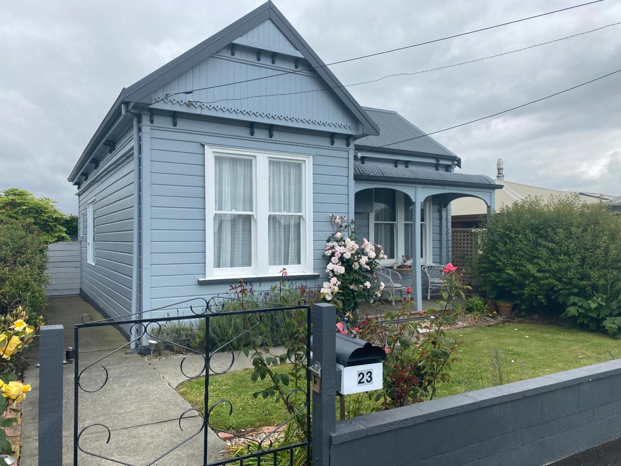 Wee Blue Bnb- Central Cosy Villa Timaru Luaran gambar